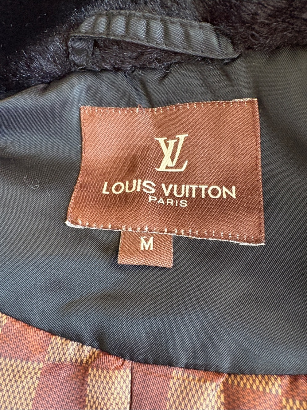 Louis Vuitton Black Long Coat with Faux Fur Trim beautiful condition - Picture 9 of 12